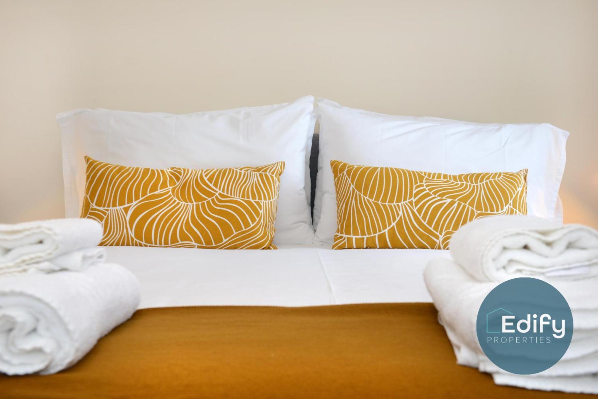 City Centre Townhouse, Sleeps 8, Free Parking Саутгемптон Экстерьер фото