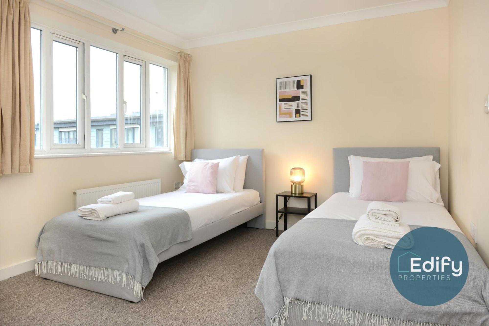 City Centre Townhouse, Sleeps 8, Free Parking Саутгемптон Экстерьер фото